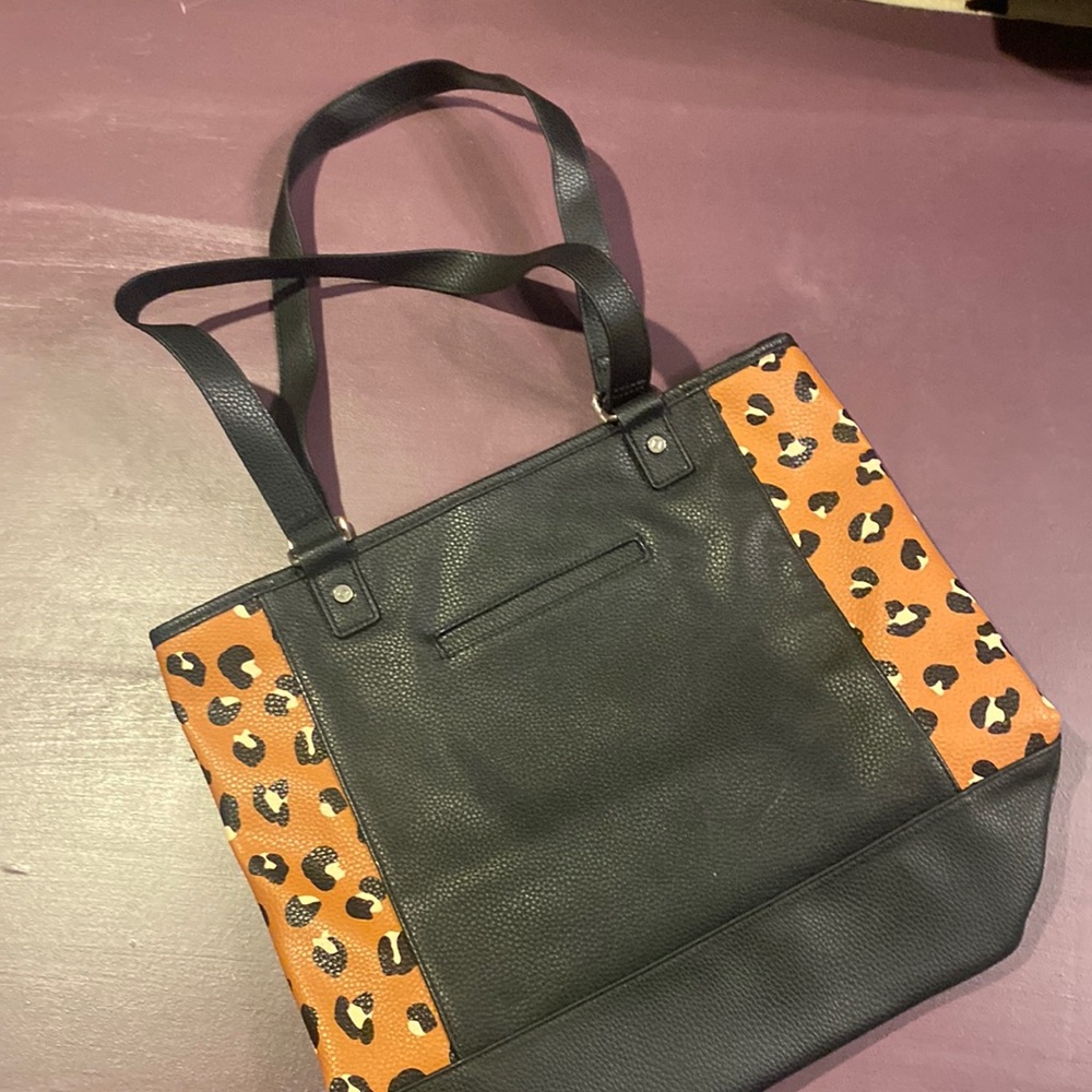 Thirty-One Purse Never Used leopard black!